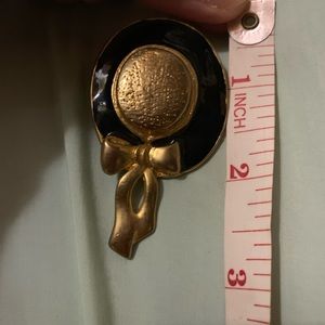 Beautiful grandmas Vintage brooch ☝️🌹🥰